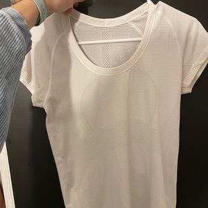 Lululemon swiftly tech short sleeve